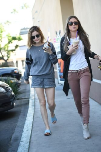 Lucy Hale Feet Toes And Soles 817