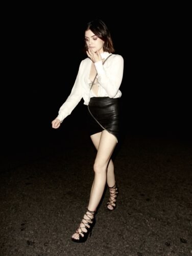 Lucy Hale Feet Toes And Soles 1026