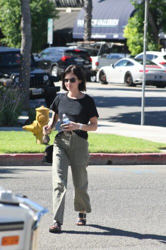 Lucy Hale Feet Toes And Soles 1155