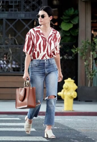 Lucy Hale Feet Toes And Soles 1228