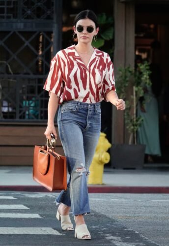 Lucy Hale Feet Toes And Soles 1230