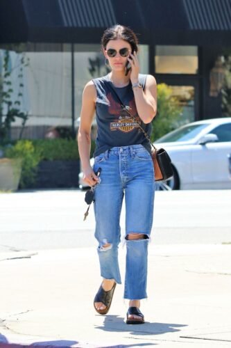 Lucy Hale Feet Toes And Soles 1269