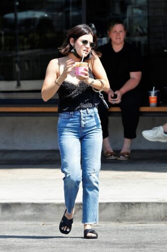 Lucy Hale Feet Toes And Soles 1322