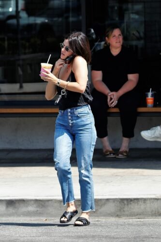 Lucy Hale Feet Toes And Soles 1325