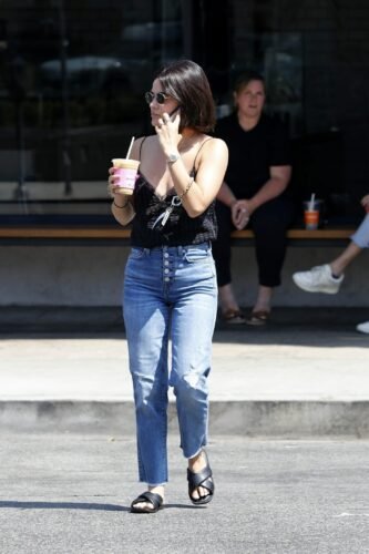 Lucy Hale Feet Toes And Soles 1327