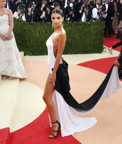 Emily Ratajkowski Feet Toes And Soles 552