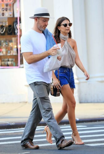 Emily Ratajkowski Feet Toes And Soles 600