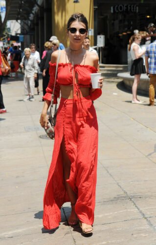 Emily Ratajkowski Feet Toes And Soles 631