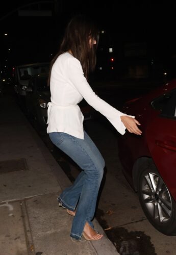 Emily Ratajkowski Feet Toes And Soles 761