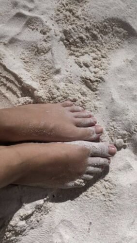 Emily Ratajkowski Feet Toes And Soles 790