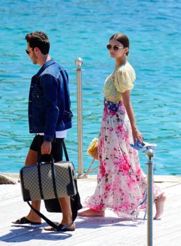 Emily Ratajkowski Feet Toes And Soles 960