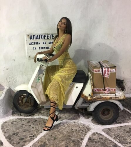 Emily Ratajkowski Feet Toes And Soles 1315