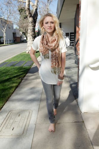 Emily Osment Feet Toes And Soles 32