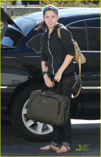 Anna Kendrick Feet Toes And Soles 101