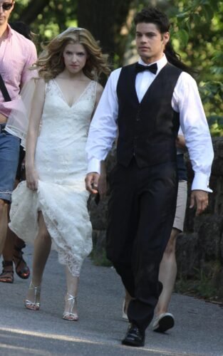 Anna Kendrick Feet Toes And Soles 460