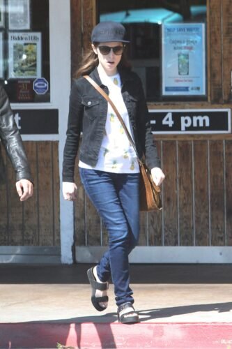 Anna Kendrick Feet Toes And Soles 941