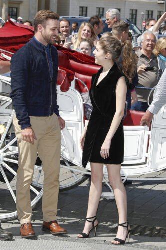 Anna Kendrick Feet Toes And Soles 959