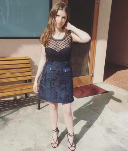 Anna Kendrick Feet Toes And Soles 1078