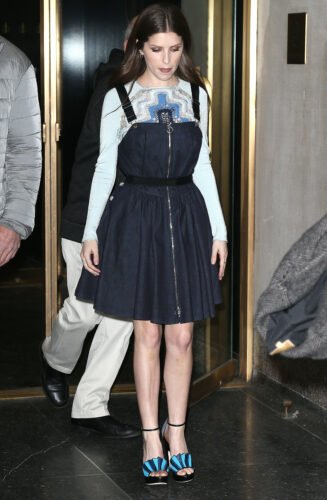 Anna Kendrick Feet Toes And Soles 1098