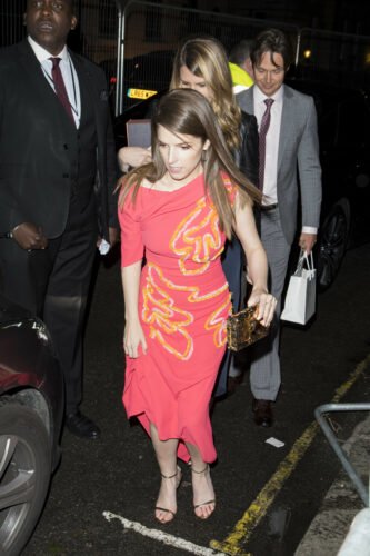 Anna Kendrick Feet Toes And Soles 1110