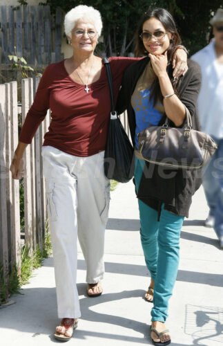 Rosario Dawson Feet Toes And Soles 106