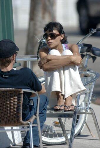 Rosario Dawson Feet Toes And Soles 131