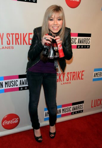 Jennette McCurdy Feet Toes And Soles 139