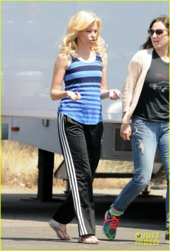 Elizabeth Banks Feet Toes And Soles 677