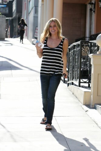 Kristin Cavallari Feet Toes And Soles 733