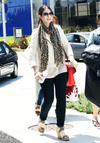 Michelle Trachtenberg Feet Toes And Soles 197