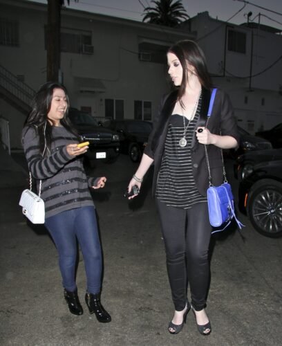 Michelle Trachtenberg Feet Toes And Soles 404