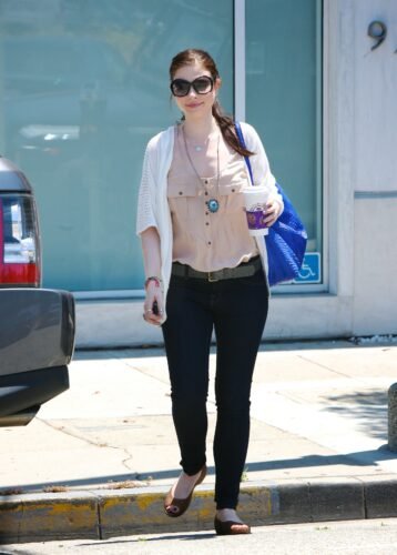 Michelle Trachtenberg Feet Toes And Soles 406