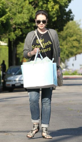 Michelle Trachtenberg Feet Toes And Soles 415