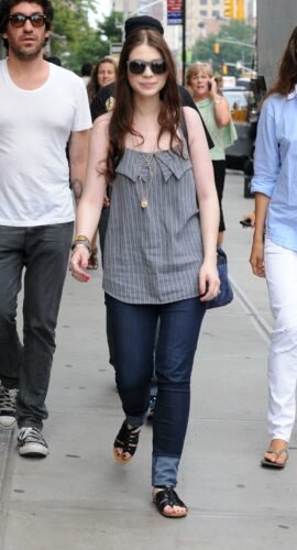 Michelle Trachtenberg Feet Toes And Soles 722