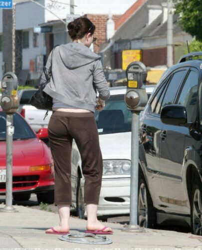 Michelle Trachtenberg Feet Toes And Soles 762