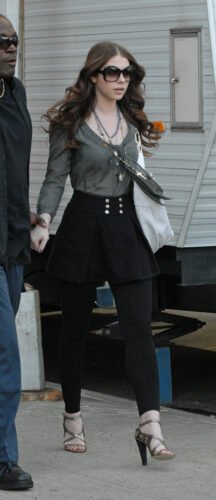Michelle Trachtenberg Feet Toes And Soles 769