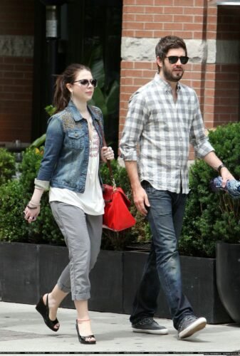 Michelle Trachtenberg Feet Toes And Soles 802