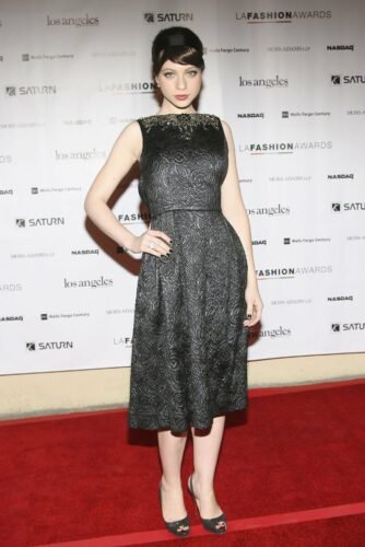 Michelle Trachtenberg Feet Toes And Soles 815