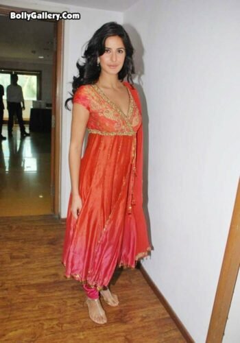 Katrina Kaif Feet Toes And Soles 66