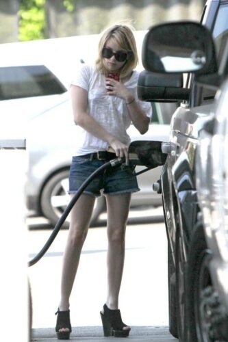 Emma Roberts Feet Toes And Soles 436