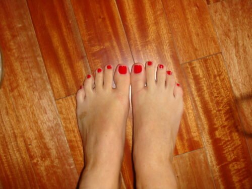 Olivia Munn Feet Toes And Soles 10