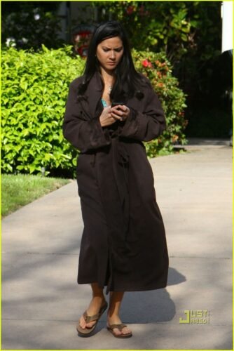 Olivia Munn Feet Toes And Soles 64