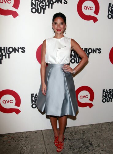 Olivia Munn Feet Toes And Soles 302