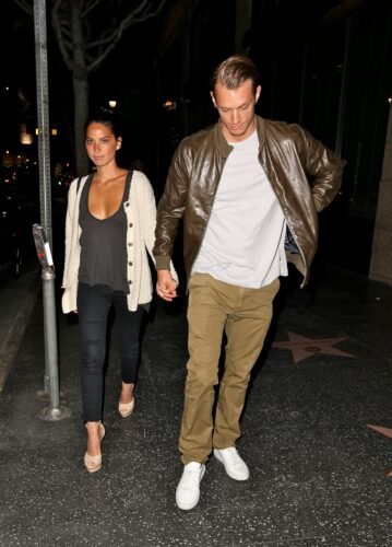 Olivia Munn Feet Toes And Soles 357