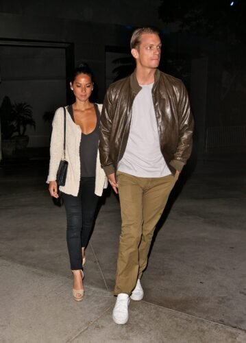 Olivia Munn Feet Toes And Soles 358