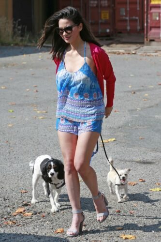 Olivia Munn Feet Toes And Soles 1057