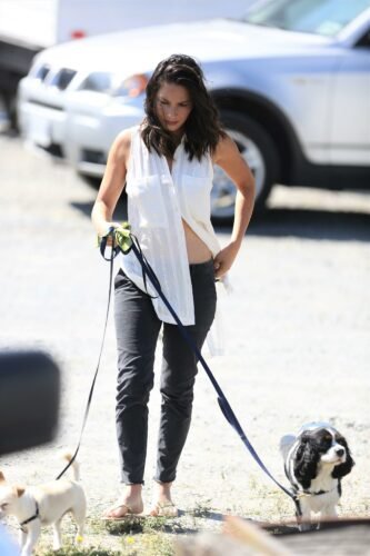 Olivia Munn Feet Toes And Soles 1068