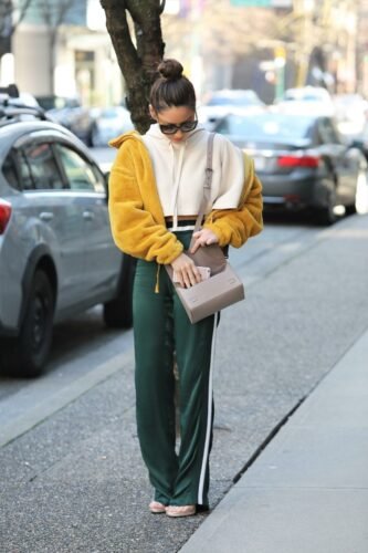 Olivia Munn Feet Toes And Soles 1174