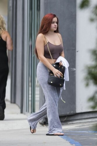 Ariel Winter Feet Toes And Soles 152