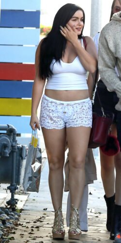 Ariel Winter Feet Toes And Soles 303